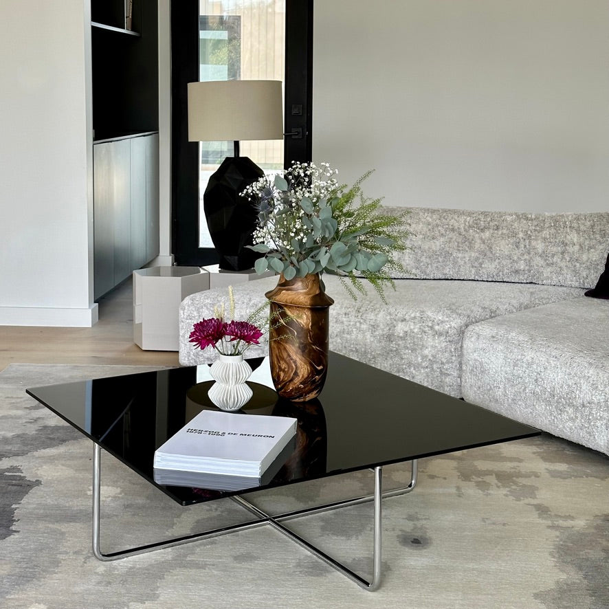Table basse en verre noir