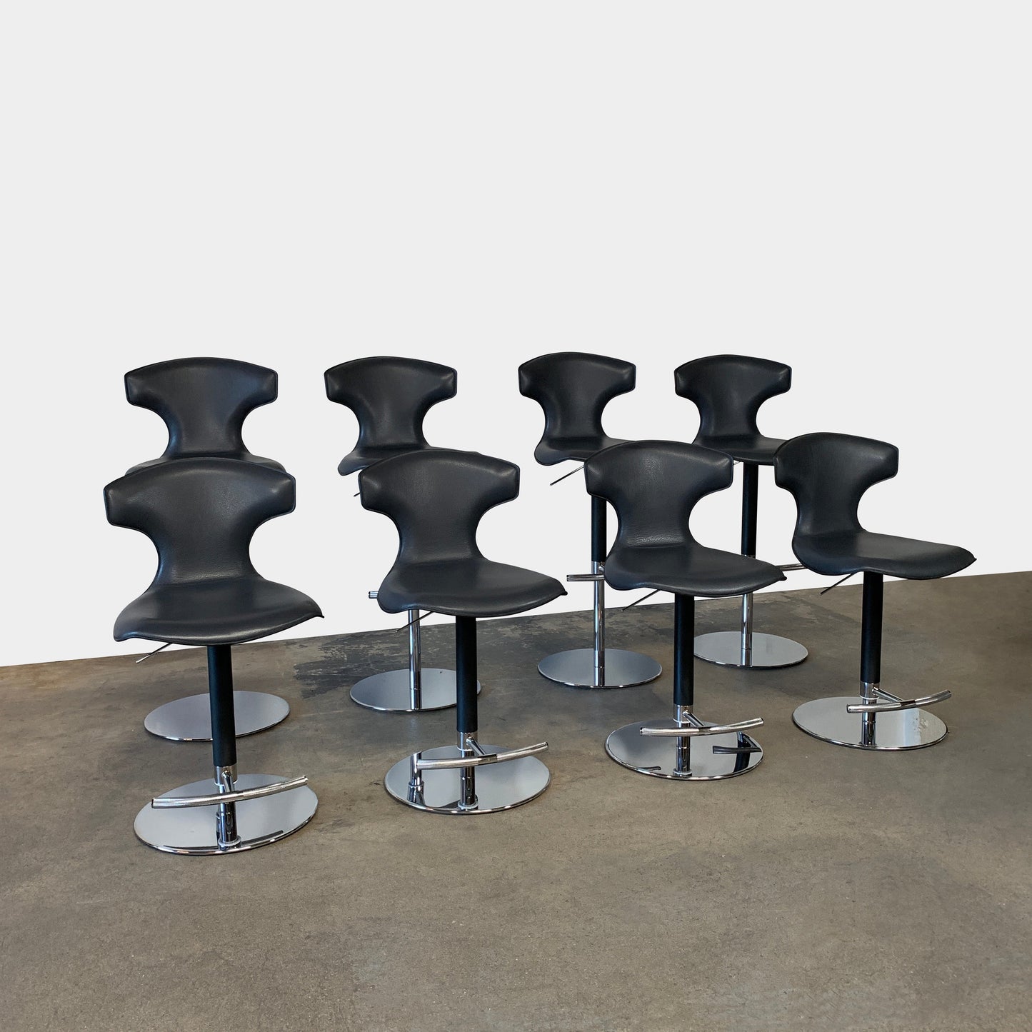 Tabouret pivotant à hauteur réglable Montera (en attente)