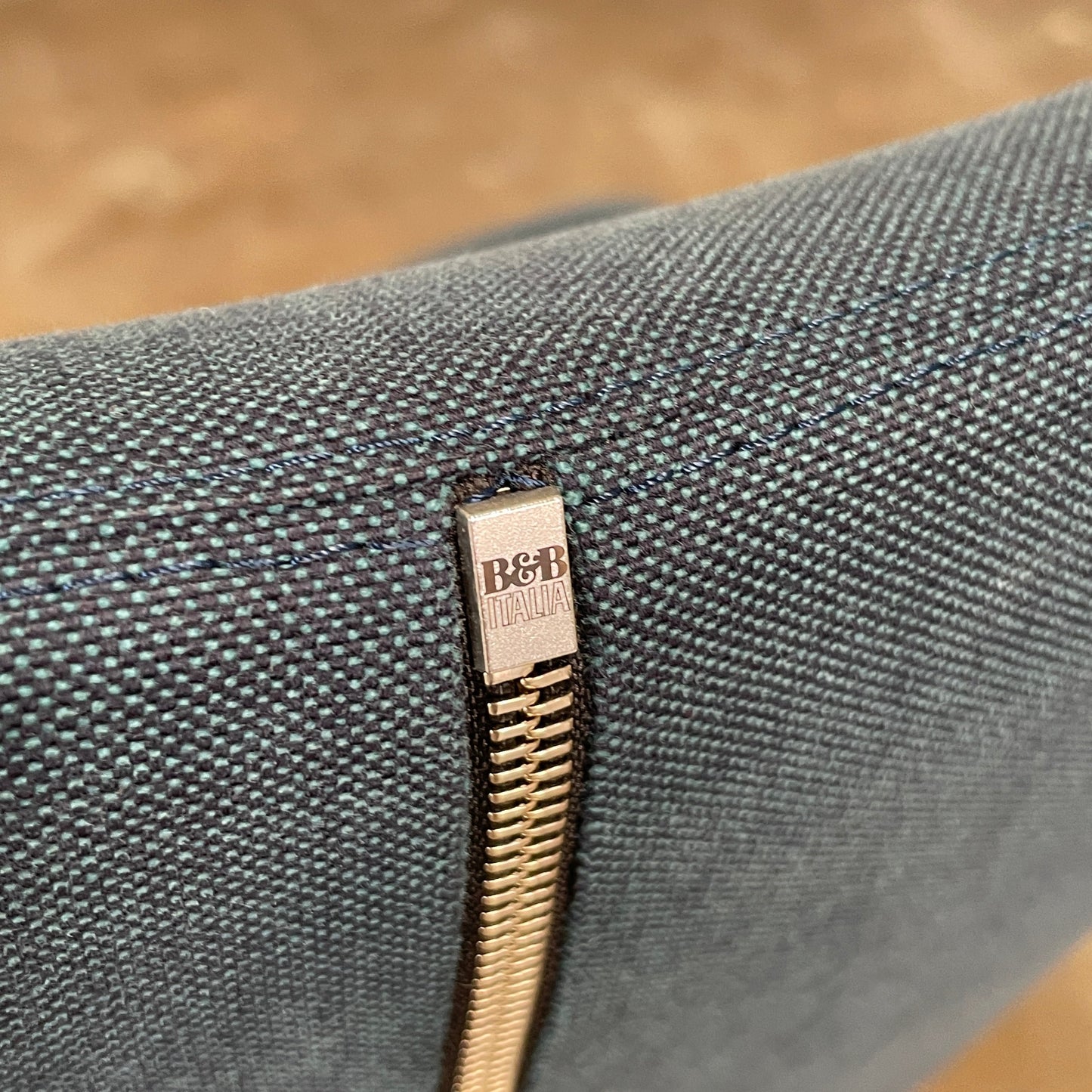 Chaise pivotante avec pouf Papilio de B&B Italia Grande