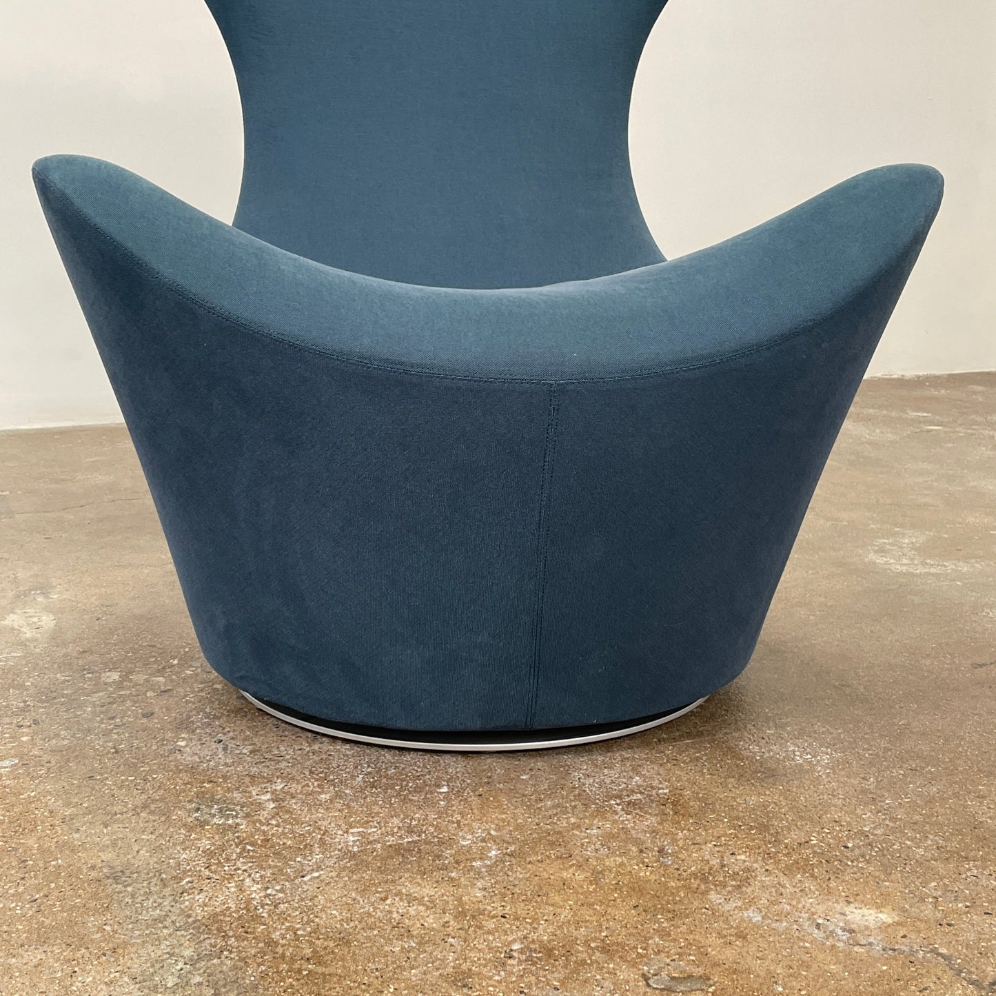 Chaise pivotante avec pouf Papilio de B&B Italia Grande