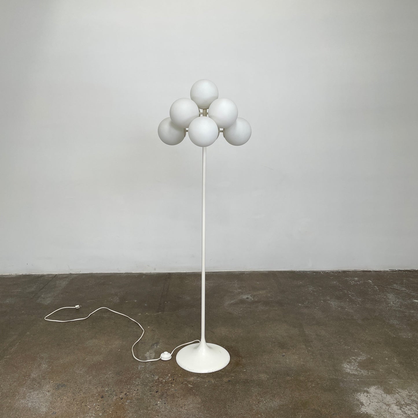 Lampadaire blanc vintage Lightolier