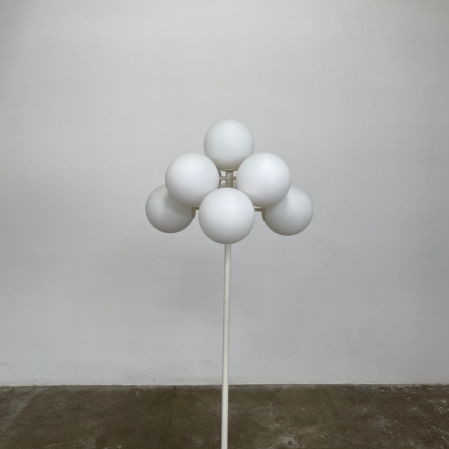 Lampadaire blanc vintage Lightolier