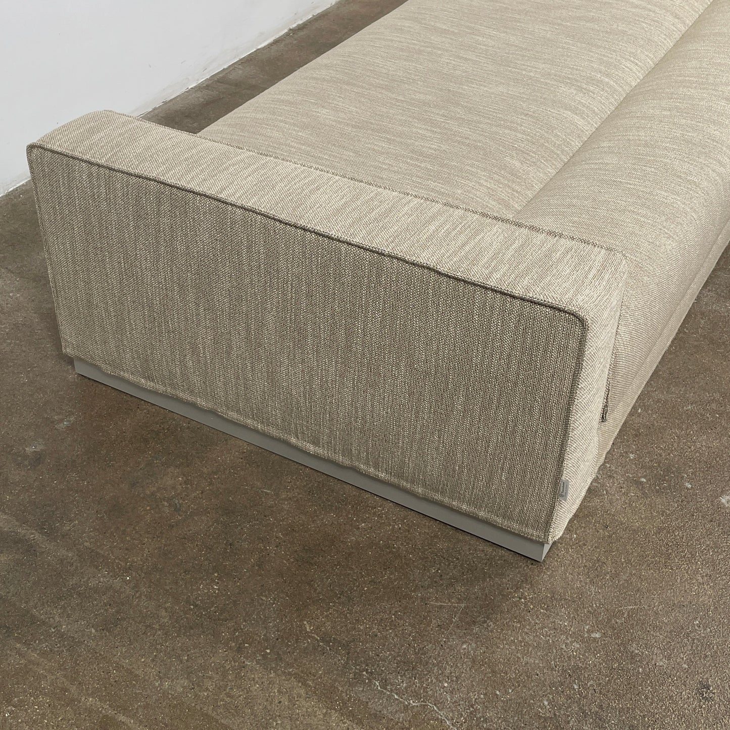 Canapé bas Tacchini avec dossier convertible