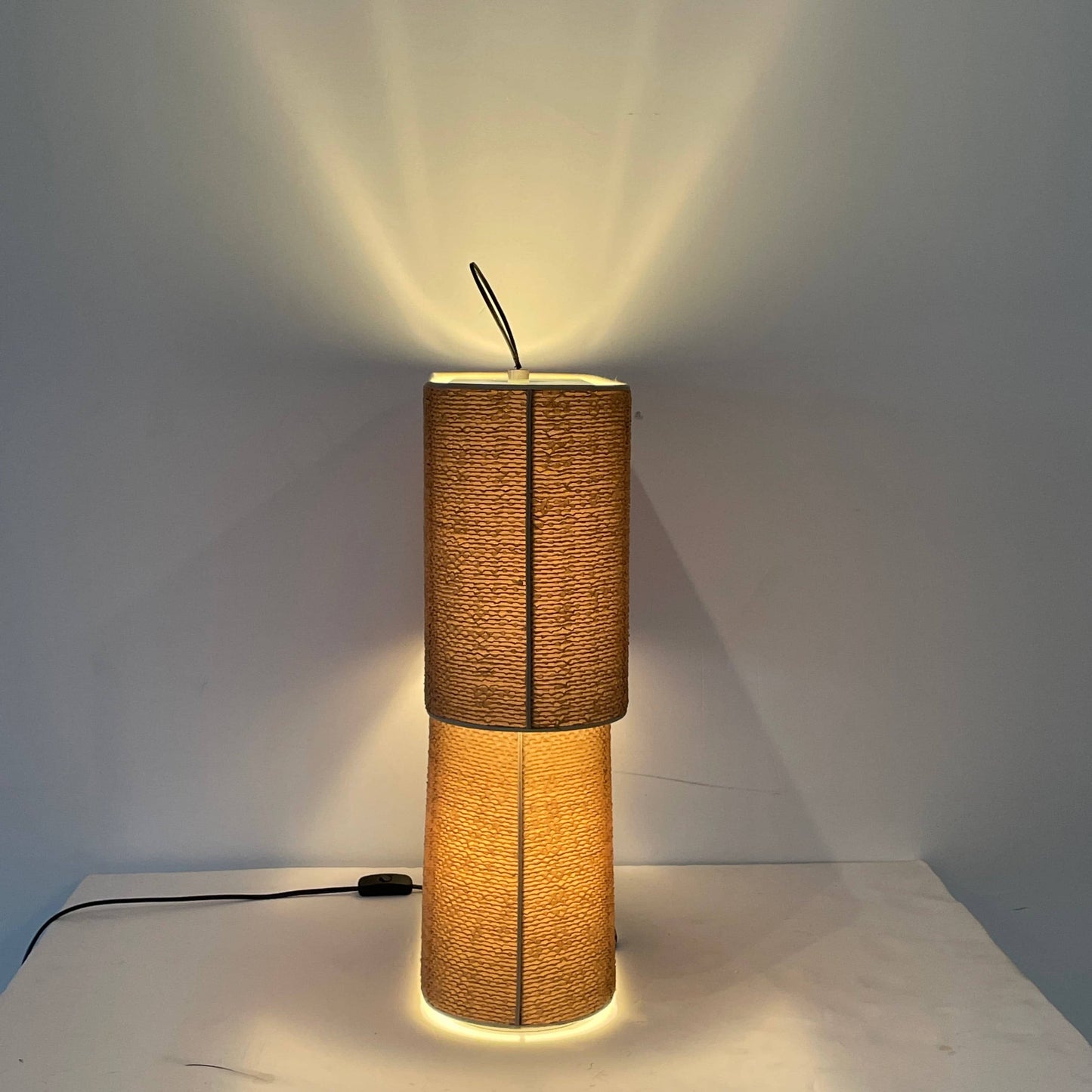 Lampe de table Luminara Dabliu