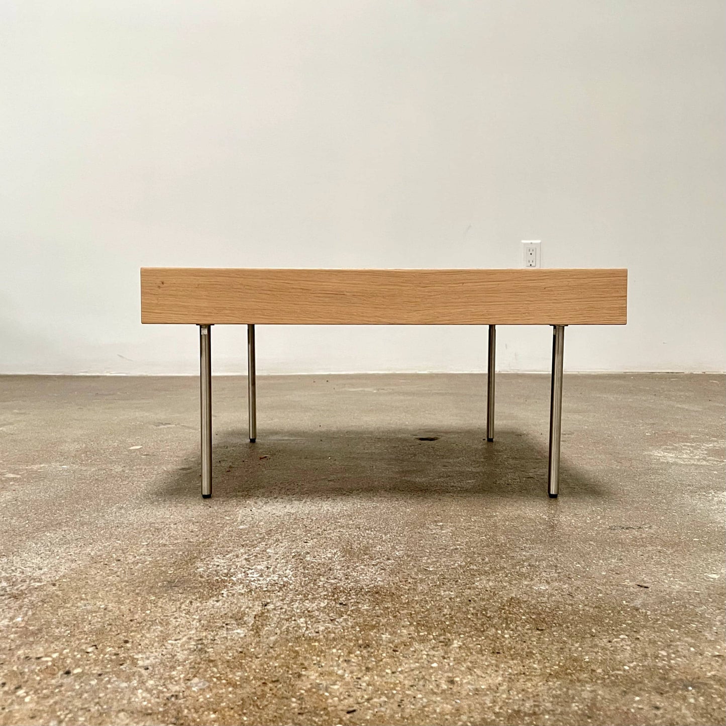 Table à aiguilles en bois naturel Ligne Roset