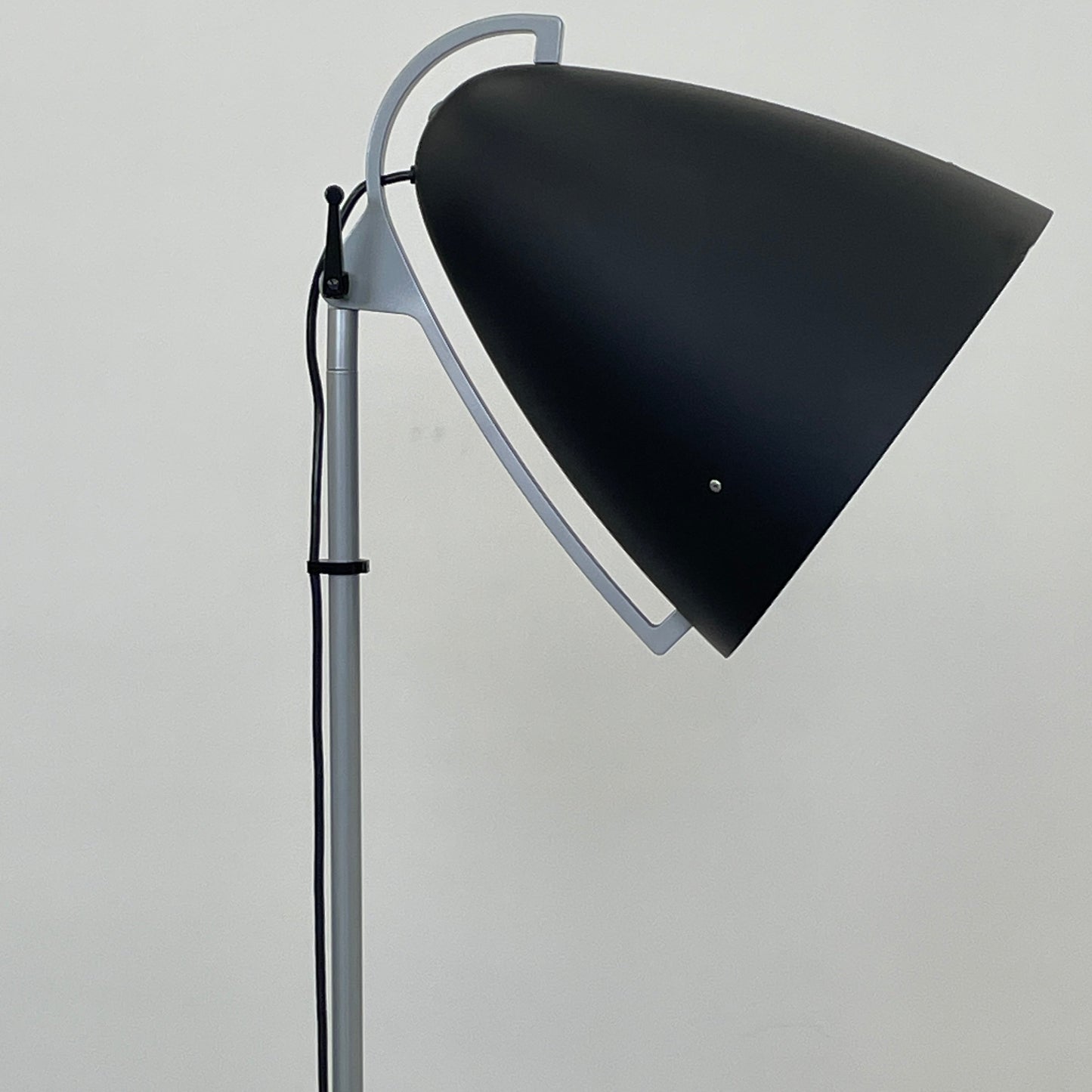 Lampadaire Faro de Pallucco Italia
