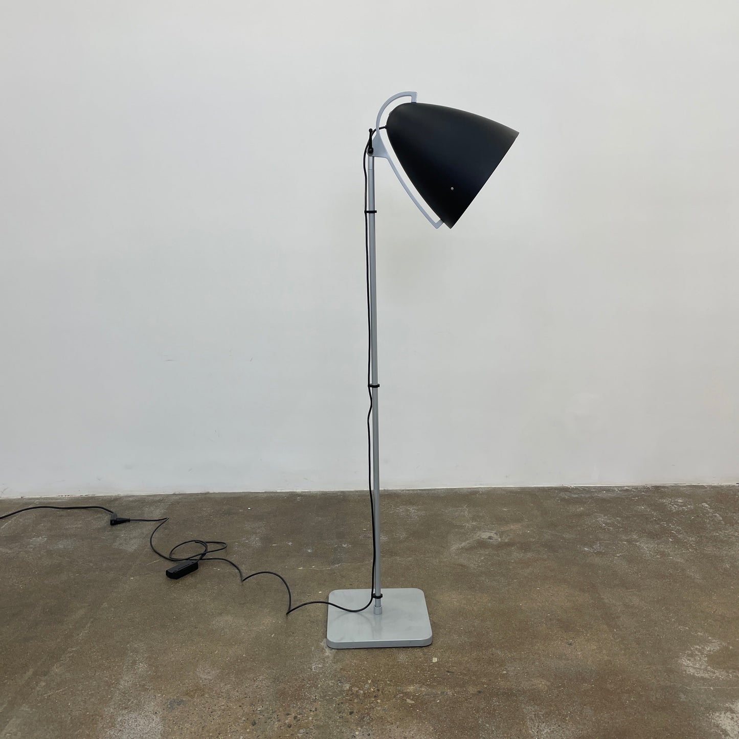 Lampadaire Faro de Pallucco Italia