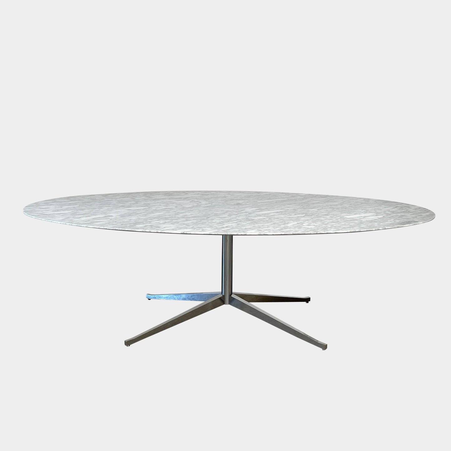 Bureau ovale en marbre Florence Knoll