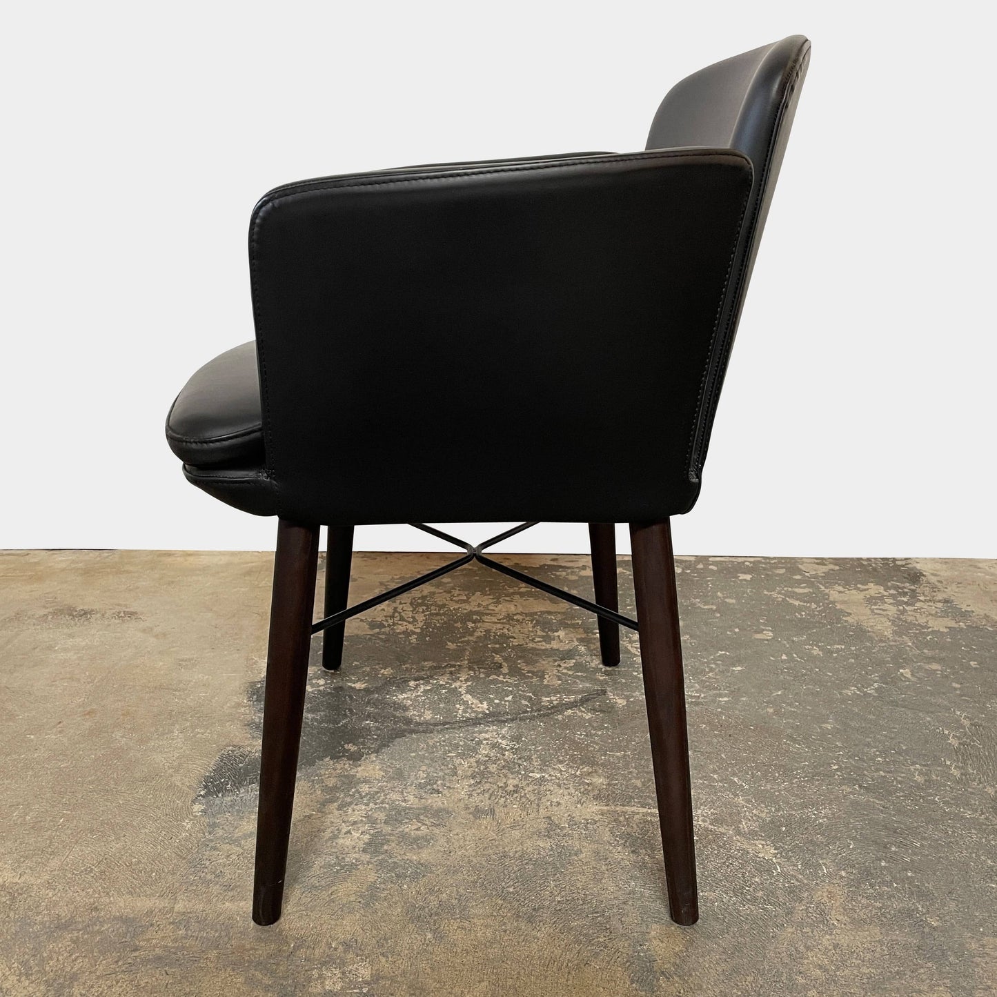 Fauteuil en cuir Lema Tabby