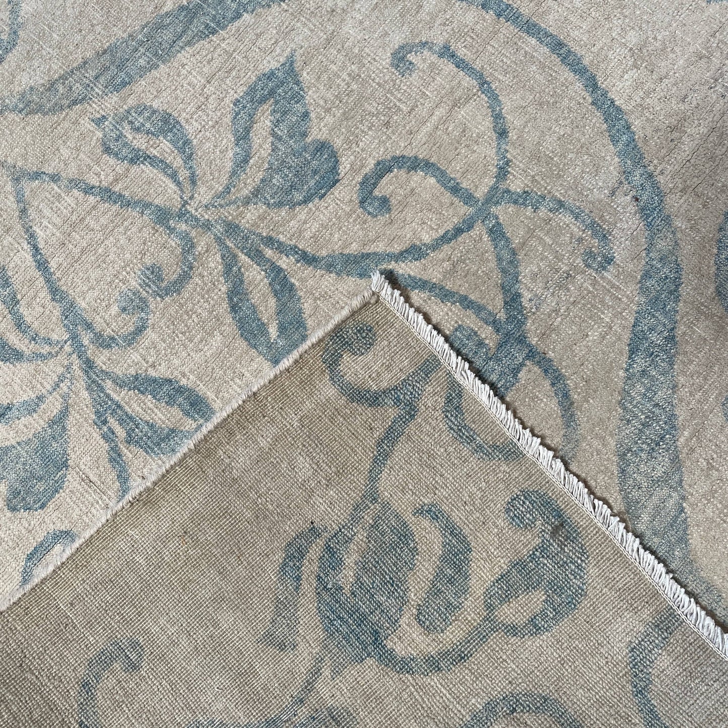Tapis tissé vintage
