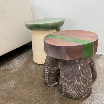 Table d'appoint en céramique Mrs Beastie d'Allyn Davis