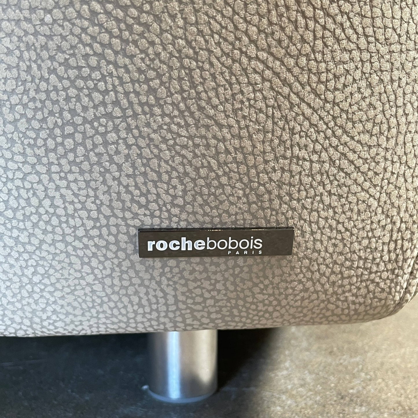 Canapé et pouf numérique Roche Bobois