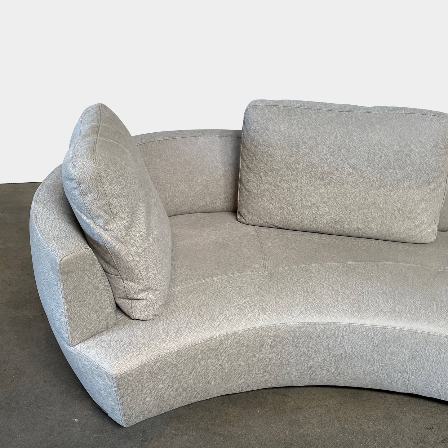 Canapé et pouf numérique Roche Bobois