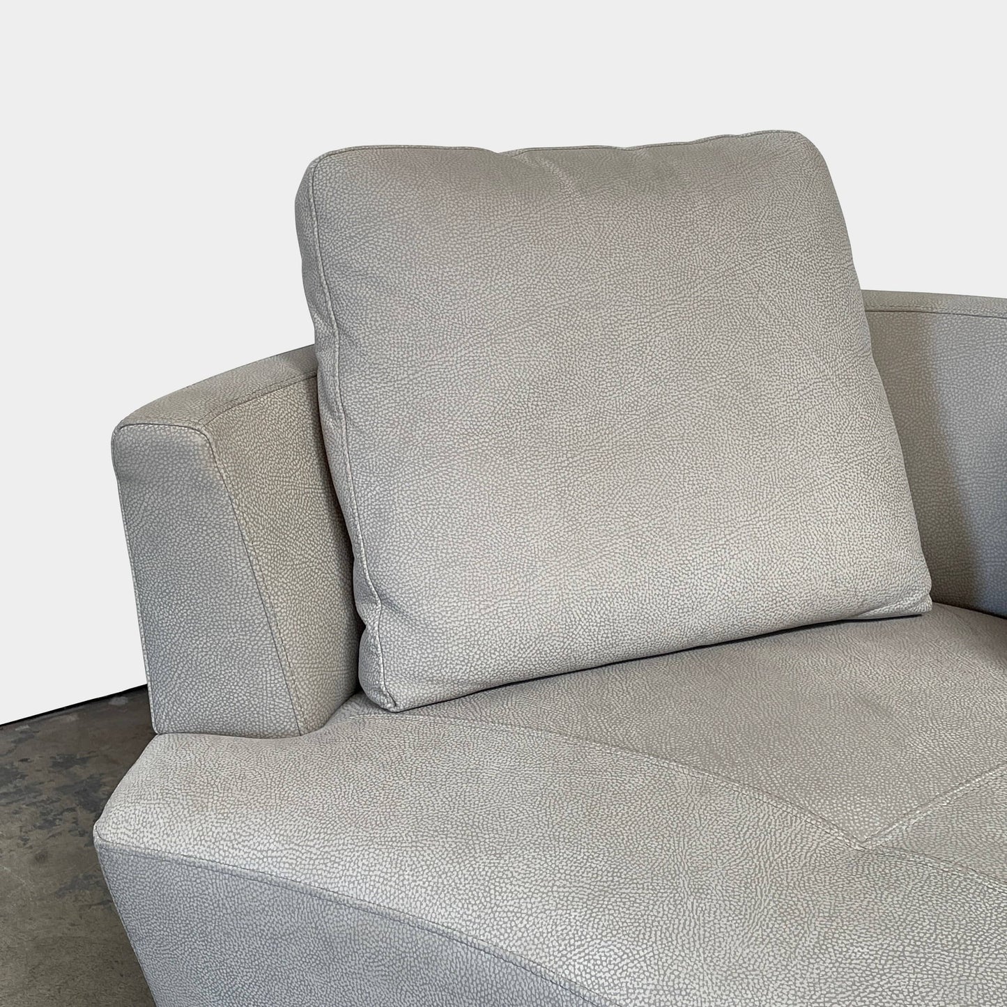Canapé et pouf numérique Roche Bobois