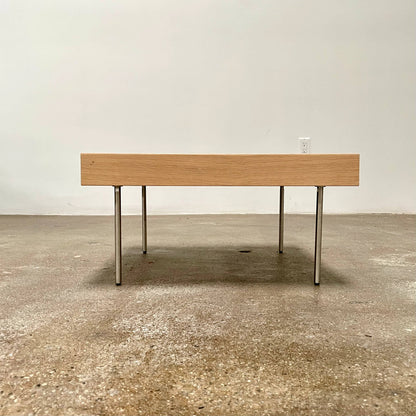 Table à aiguilles en bois naturel Ligne Roset