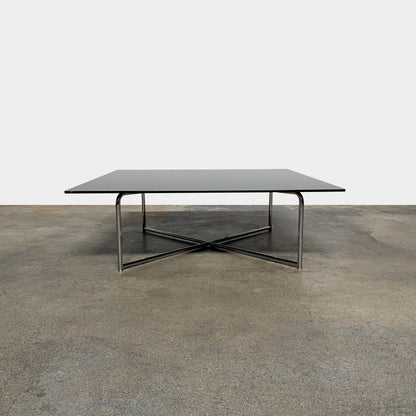 Table basse en verre noir 